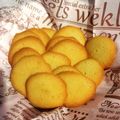 Emily627's cooksnap of when they made 卵白消費＊ぷくっと可愛いラングドシャ.