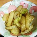 Smile♪にこ♪'s cooksnap of when they made セロリとじゃがいものきんぴら.