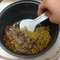 kanaんちのごはん's cooksnap of when they made 簡単♪コーンと玉ねぎ、舞茸の炊き込みご飯.