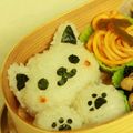 たにはらあや's cooksnap of when they made 白くまさんの　肉球キャラ弁おにぎり～♪.