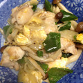 ちゃぎー's cooksnap of when they made 鶏肉としめじのふわふわ卵炒め.