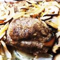ユルゲン's cooksnap of when they made ナツメグの効いたシンプルハンバーグ.