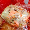 やっちゃこ's cooksnap of when they made 鮭とクリームチーズのバジルおにぎり.