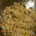 はるANDゆうママ's cooksnap of when they made 簡単☆ソースと鮭フレークが絶品チャーハン.
