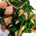 ＊サオり＊'s cooksnap of when they made 簡単☆ほうれん草とベーコンのソテー.