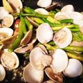 とがリン's cooksnap of when they made 簡単！アスパラあさりバターの白ワイン蒸し.