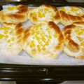 のかまるこ's cooksnap of when they made 焼きたてコーンパン.