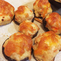 くろくみん's cooksnap of when they made かわいい◯椎茸 とり挽肉のっけチーズ焼き.