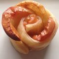 のりこ食堂＠鶴巻's cooksnap of when they made リンゴ1個で作る薔薇のアップルパイ.
