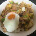 ★きらきら★★'s cooksnap of when they made 簡単☆アボカド入り豚キムチ丼♪温玉のせ～.