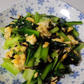 しぐなん's cooksnap of when they made 簡単♪小松菜と玉子の塩昆布炒め.