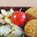 ぁ-たん's cooksnap of when they made ミニトマトで姫りんご？！簡単＊キャラ弁♡.