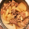 ひろ０９１０'s cooksnap of when they made 創味シャンタンで大根と豚肉の中華煮物.