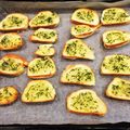 きくちはるこ's cooksnap of when they made 簡単！サクサクガーリックラスク☆.