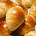 ﾁｪﾘﾑ's cooksnap of when they made パネトーネマザーのバターロール.