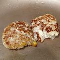 TKHK's cooksnap of when they made 節約メニュー＊ヘルシー豆腐つくね.