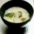 ヤミーヤムヤム's cooksnap of when they made 玉ねぎとわかめのお味噌汁☆.