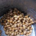 春と夏のママ's cooksnap of when they made 電気圧力釜とヨーグルトメーカーで納豆作り.