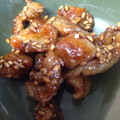 poncoro's cooksnap of when they made 簡単おつまみ 鶏皮の甘辛ゴマまぶし.