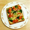 YUZVIO's cooksnap of when they made 朝食やランチに！鮭フレークのトースト♡.