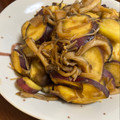 あやママ99's cooksnap of when they made ☆さつまいもときのこの甘辛炒め☆.