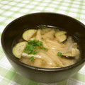 赤い電話's cooksnap of when they made 茄子と玉ねぎの味噌汁.