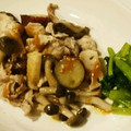 yasu。's cooksnap of when they made 舞茸・蓮根・豚肉の土鍋蒸しスダチを添えて.