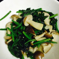 くらりねっと☆'s cooksnap of when they made ほうれん草ときのこの温サラダ.