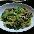 クックNR6GNO☆'s cooksnap of when they made 小松菜・油揚・白菜・ツナ炒め.