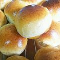 わちゃちゃ丸's cooksnap of when they made ホームベーカリーでプリン食パン.