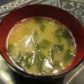 ジョングレ's cooksnap of when they made 玉ねぎとわかめのお味噌汁☆.