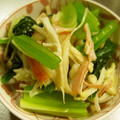 由芽15's cooksnap of when they made 小松菜とえのきとカニカマのおひたし.