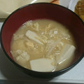 ＊ゆリっペ＊'s cooksnap of when they made 簡単ホッと☆豆腐とエノキの卵とじお味噌汁.