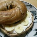 ぐっさん0921's cooksnap of when they made 水切りヨーグルト＆バナナのベーグル.