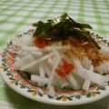 赤い電話's cooksnap of when they made 梅とかつお節の大根サラダ.