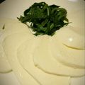 紅にゃんこ。's cooksnap of when they made おつまみに♡モッツァレラのわさび醤油.