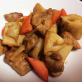 なァにゃん's cooksnap of when they made 鶏もも肉とれんこんと人参の炒め物.