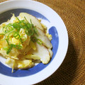 Jaye's cooksnap of when they made 蒲鉾と長ネギの卵とじ.