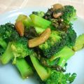 Fire-King's cooksnap of when they made 大葉にんにく醤油でブロッコリーを食す.