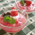 簡単手抜きママ's cooksnap of when they made フレッシュ苺ソースの簡単ヨーグルトムース.