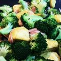 さとっちにゃん's cooksnap of when they made さつまいもとブロッコリーのベーコン炒め.