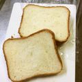 FujiChoco's cooksnap of when they made HBで我が家の定番に決まり食パン その1.