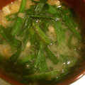 liutan's cooksnap of when they made ＊減塩＊ニラと揚げ玉の味噌汁＊.