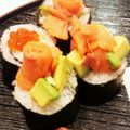 るてぃす's cooksnap of when they made くるっときゅうりのお花ケーキすし.