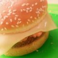 ★maimaiまま★'s cooksnap of when they made 人には出せない。でもウマイ！ハンバーガー.