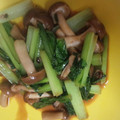 まりも274's cooksnap of when they made お弁当に！小松菜としめじのマヨポン炒め.