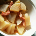 Lily322's cooksnap of when they made 角切りベーコンと大根の煮物.