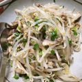 おやつ缶's cooksnap of when they made もやし舞茸サラダ.