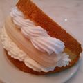 春と夏のママ's cooksnap of when they made まるごとバナナケーキ.