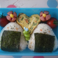 abumix's cooksnap of when they made はなびし草のお弁当ツナとほうれん草の卵焼き.